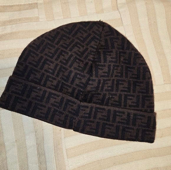 Fendi wool hat. Size S - Picture 1 of 16